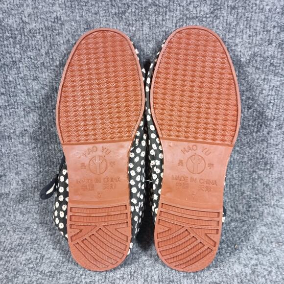 Hao Yu Mary Jane Shoes Womens Size 7 Black White Floral Daisy Print Strap China - Picture 9 of 9